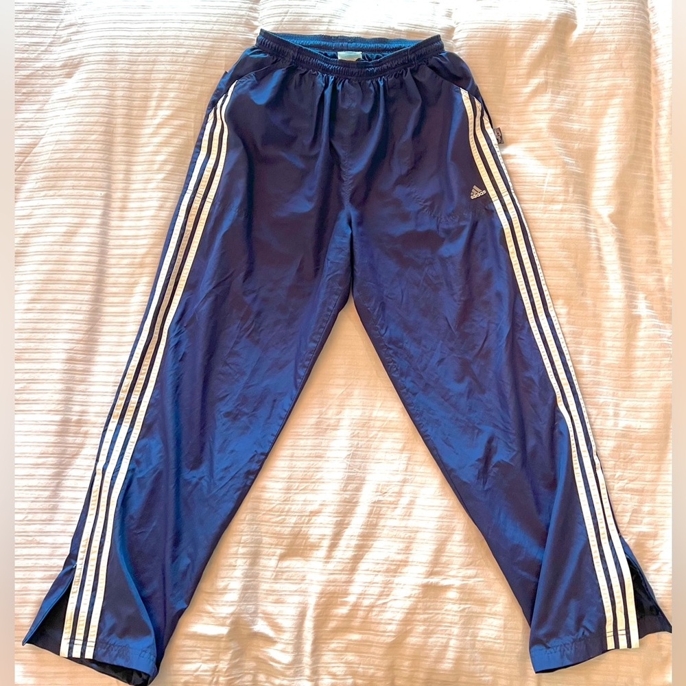 Adidas men’s jogging pants. Navy blue. Fully lined. 3 pockets.